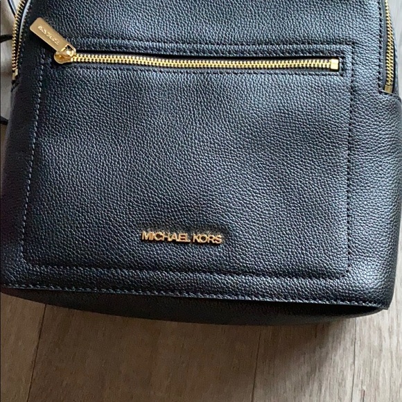 ❌SOLD❌♥️ Host Pick ♥️Jessa Michael Kors Backpack! - Picture 2 of 5